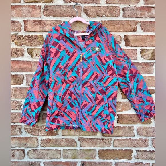 L.L Bean Abstract Lightweight Zip Up Hooded Windbreaker - Picture 1 of 5